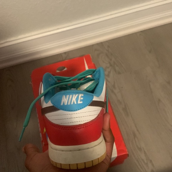 Free 99 Dunk Low - Picture 8 of 9